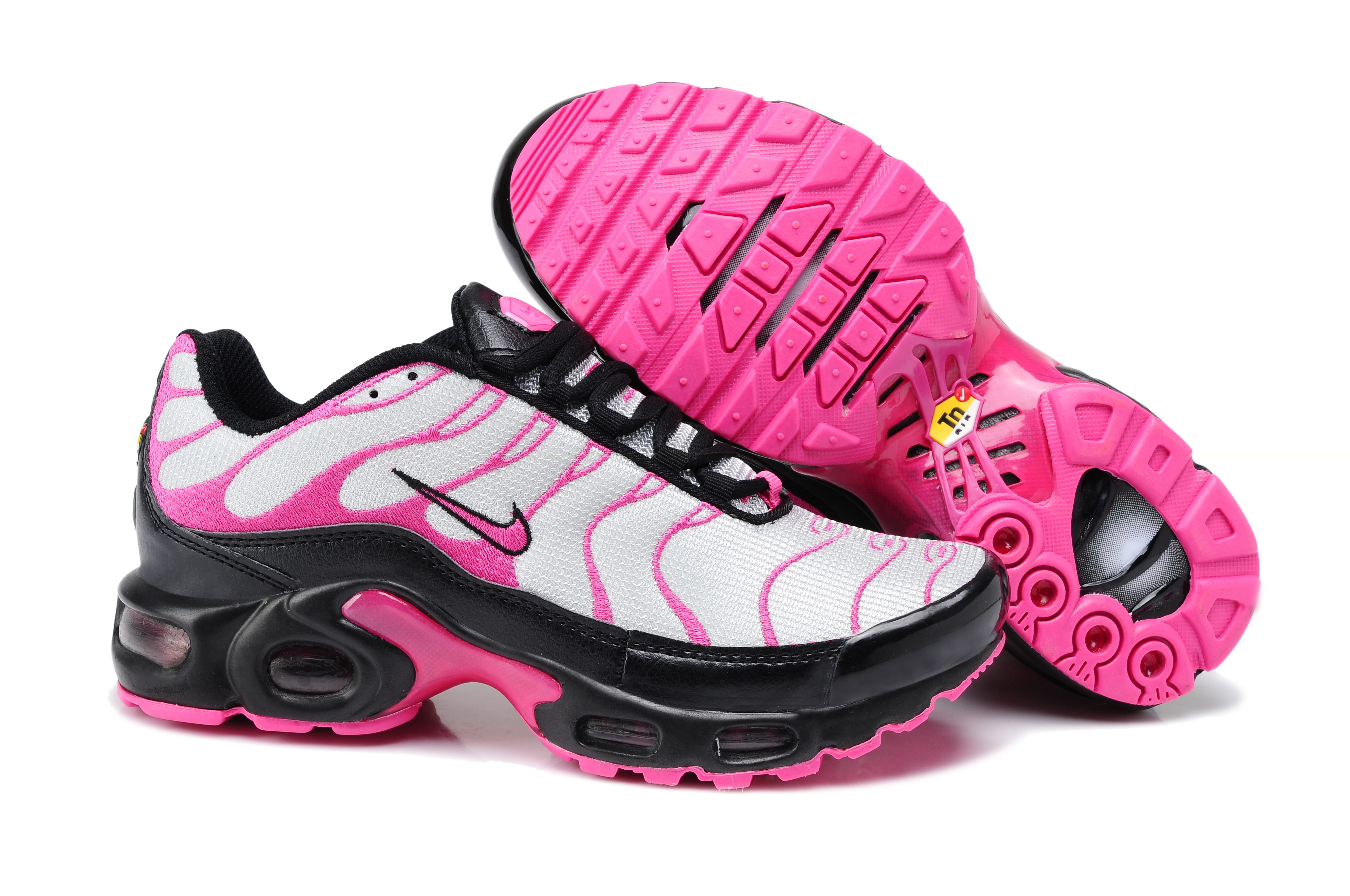 cubique labyrinthe à quelle fréquence tennis requin nike Quatre ... cubique labyrinthe à quelle fréquence tennis requin nike Quatre ...